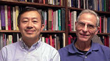 Researchers Yi-Yuan Tang and Michael Posner